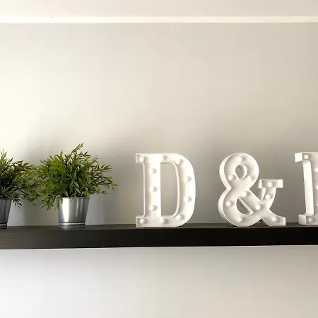 D & D *